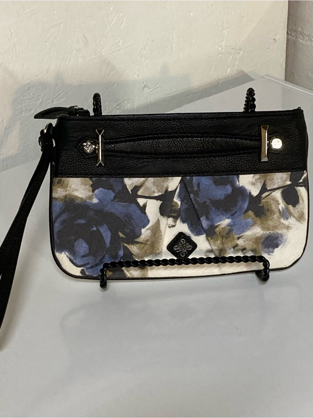 Simply Vera Vera Wang Blue and Black Floral Wristlet